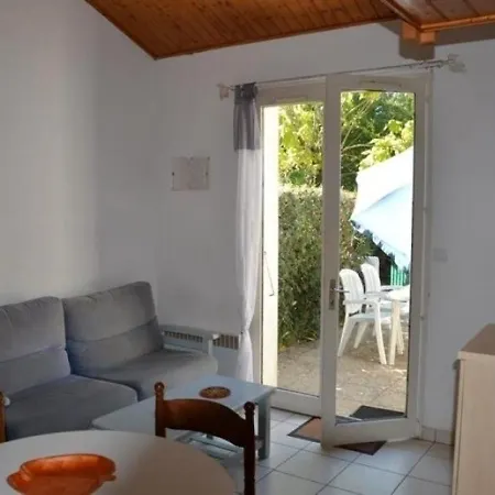 4 Personnes Maisonnette Cote Dunes A Sur L'ile De Noirmoutier Pour 4 Personnes. Appartamento Barbâtre